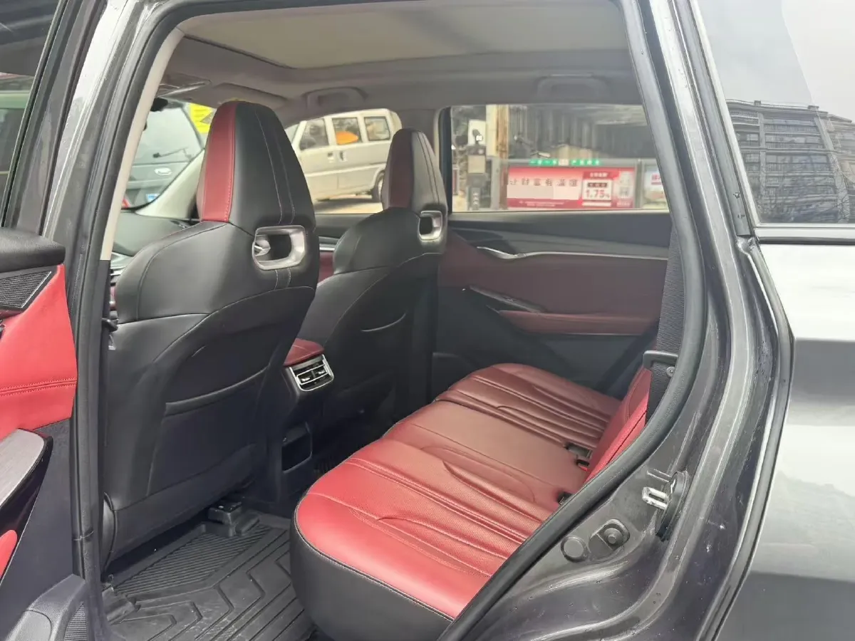 2022 ChangAn CS75 Plus 1.5T 178HP L4 6AT,autocango,china used car exporter,china ev exporter,chinese used car exporter,chinese used ev exporter