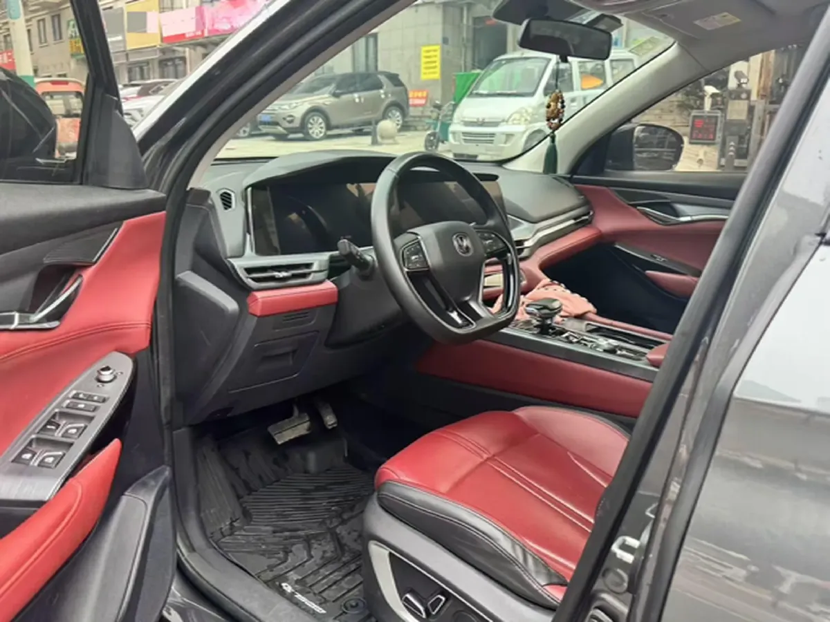 2022 ChangAn CS75 Plus 1.5T 178HP L4 6AT,autocango,china used car exporter,china ev exporter,chinese used car exporter,chinese used ev exporter