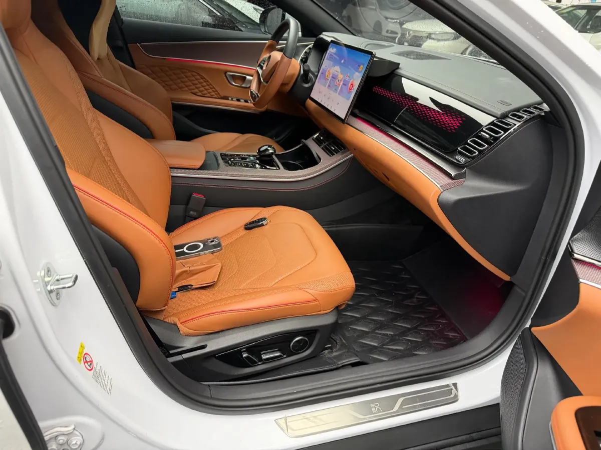 2022 Volkswagen Tiguan L 2.0T 186HP L4 7DCT,autocango,china used car exporter,china ev exporter,chinese used car exporter,chinese used ev exporter