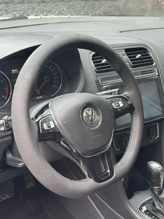 2016 Volkswagen Polo 1.6L 110HP L4 6AT,autocango,china used car exporter,china ev exporter,chinese used car exporter,chinese used ev exporter