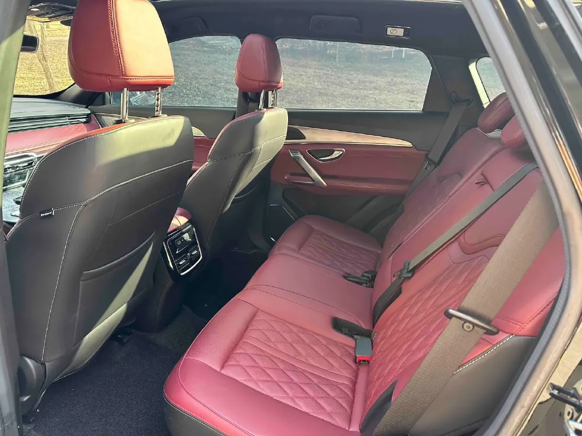 2023 Jetour X70 Plus 1.5T 156HP L4 6MT,autocango,china used car exporter,china ev exporter,chinese used car exporter,chinese used ev exporter