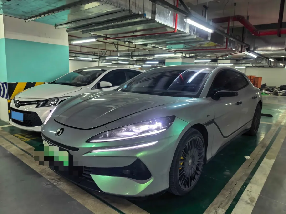 2024 Denza DenzaZ9GT 2.0T 207HP L4 E-CVT PHEV 38.5KWH,autocango,china used car exporter,china ev exporter,chinese used car exporter,chinese used ev exporter