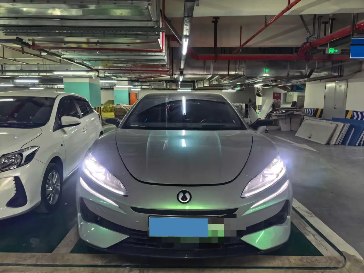 2024 Denza DenzaZ9GT 2.0T 207HP L4 E-CVT PHEV 38.5KWH,autocango,china used car exporter,china ev exporter,chinese used car exporter,chinese used ev exporter