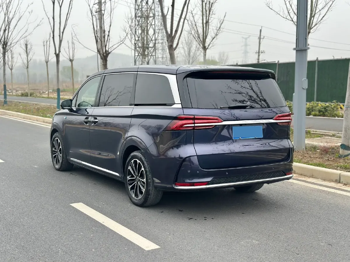 2021 Roewe iMAX8 2.0T 234HP L4 8AT,autocango,china used car exporter,china ev exporter,chinese used car exporter,chinese used ev exporter