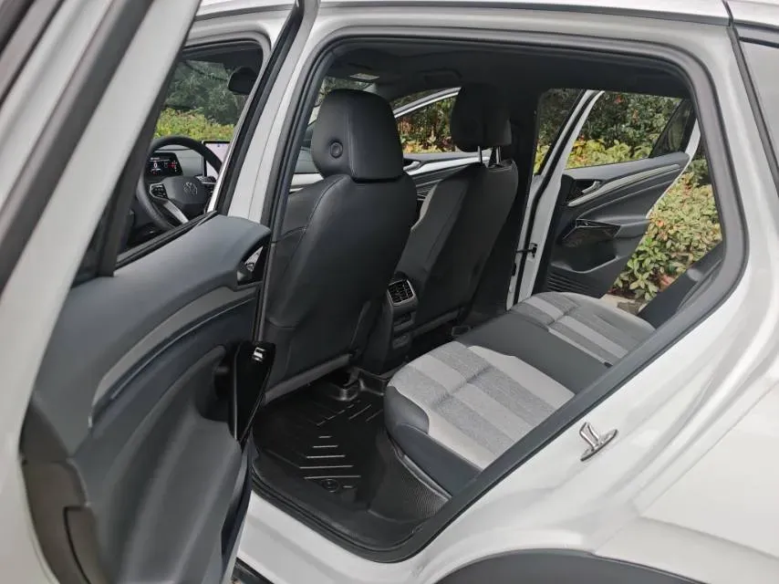 2025 Skoda Superb 2.0T 186HP L4 7DCT,autocango,china used car exporter,china ev exporter,chinese used car exporter,chinese used ev exporter