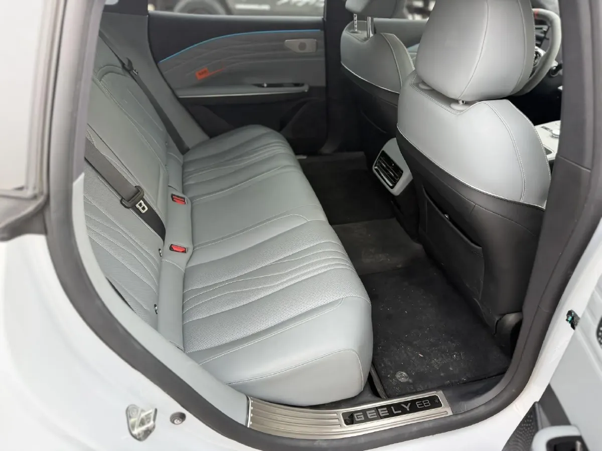 2024 Geely Galaxy E8 BEV 62KWH,autocango,china used car exporter,china ev exporter,chinese used car exporter,chinese used ev exporter