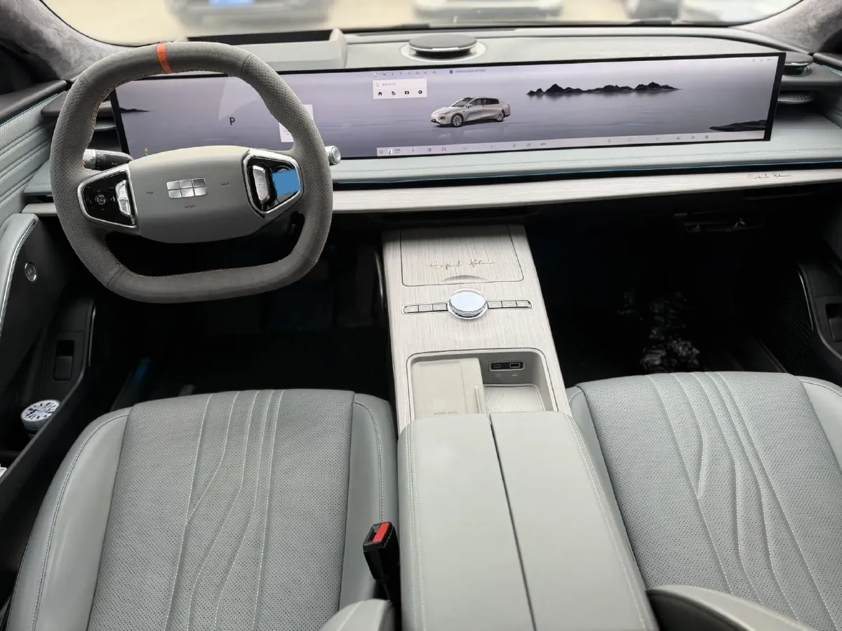 2024 Geely Galaxy E8 BEV 62KWH,autocango,china used car exporter,china ev exporter,chinese used car exporter,chinese used ev exporter