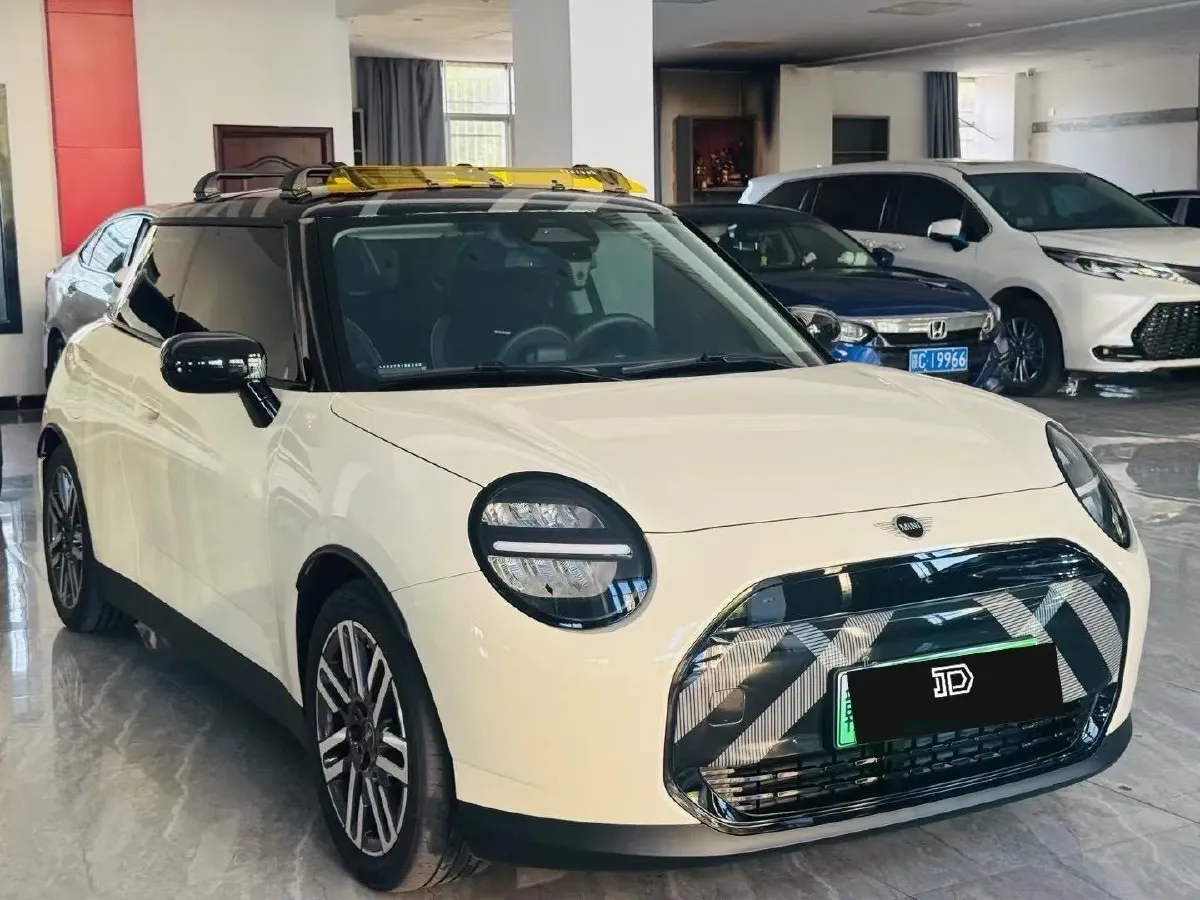 2024 MINI COOPER BEV 51.5KWH,autocango,china used car exporter,china ev exporter,chinese used car exporter,chinese used ev exporter
