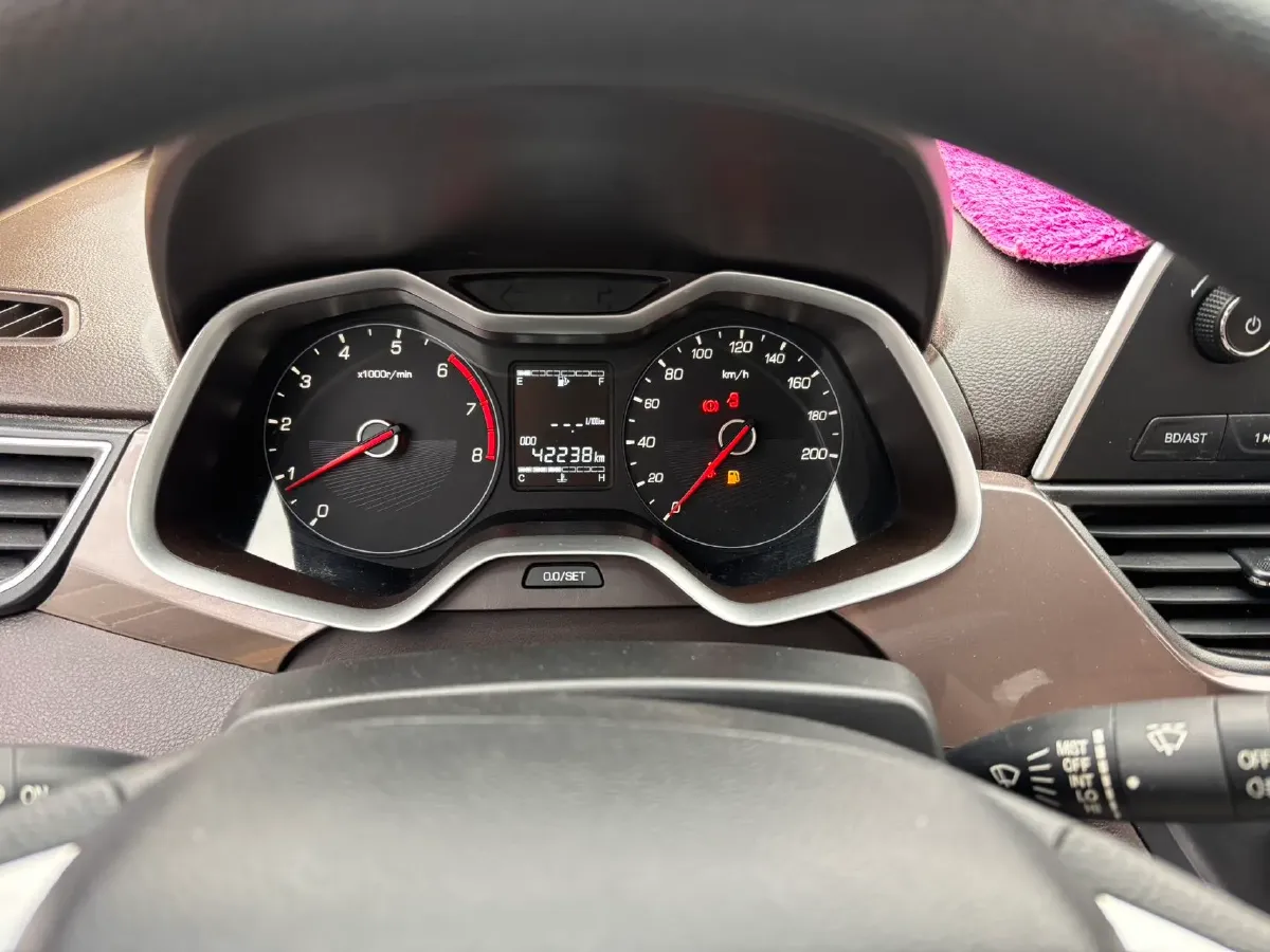 2017 BaoJun 310W 1.5L 112HP L4 6MT,autocango,china used car exporter,china ev exporter,chinese used car exporter,chinese used ev exporter