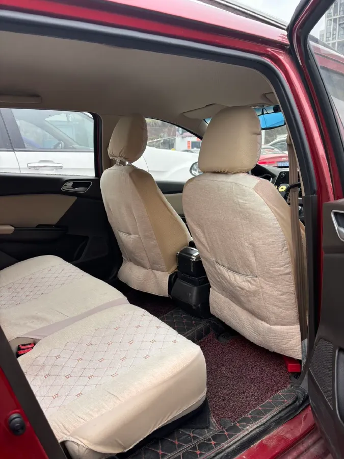 2017 BaoJun 310W 1.5L 112HP L4 6MT,autocango,china used car exporter,china ev exporter,chinese used car exporter,chinese used ev exporter