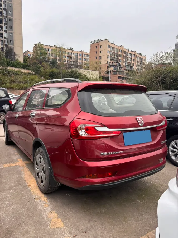 2017 BaoJun 310W 1.5L 112HP L4 6MT,autocango,china used car exporter,china ev exporter,chinese used car exporter,chinese used ev exporter