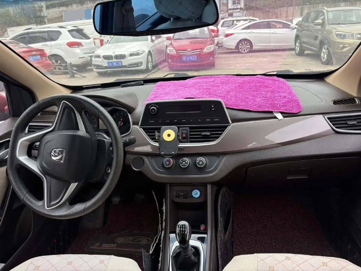 2017 BaoJun 310W 1.5L 112HP L4 6MT,autocango,china used car exporter,china ev exporter,chinese used car exporter,chinese used ev exporter