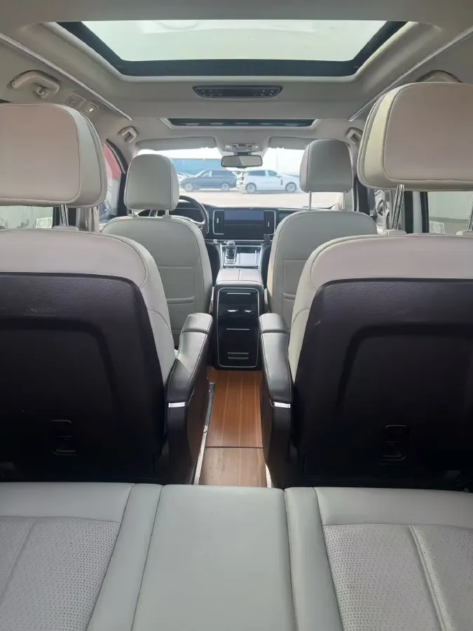 2021 GAC Trumpchi M8 2.0T 252HP L4 8AT,autocango,china used car exporter,china ev exporter,chinese used car exporter,chinese used ev exporter