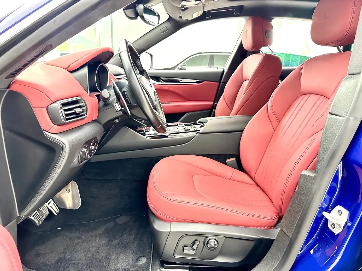2019 Maserati Levante 3.0T 350HP V6 8AT,autocango,china used car exporter,china ev exporter,chinese used car exporter,chinese used ev exporter