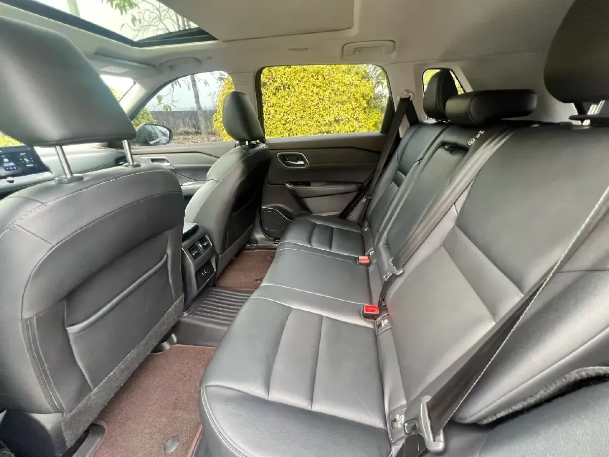 2021 Nissan X-Trail 1.5T 204HP L3 CVT,autocango,china used car exporter,china ev exporter,chinese used car exporter,chinese used ev exporter