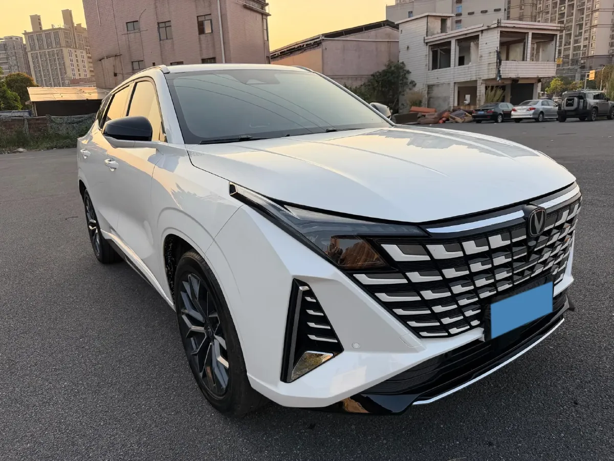 2025 ChangAn UNI-Z 1.5T 188HP L4 7DCT,autocango,china used car exporter,china ev exporter,chinese used car exporter,chinese used ev exporter