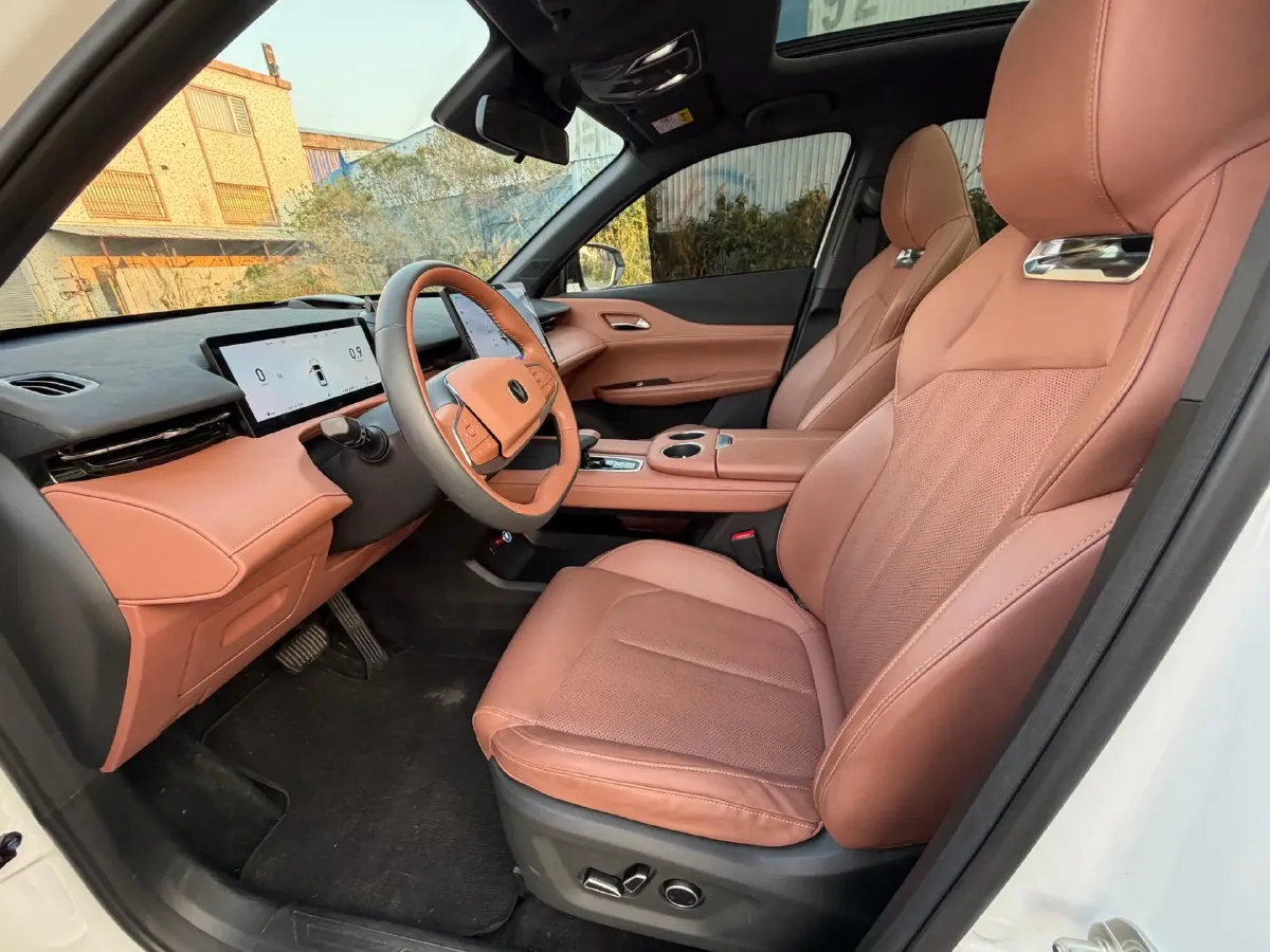 2025 ChangAn UNI-Z 1.5T 188HP L4 7DCT,autocango,china used car exporter,china ev exporter,chinese used car exporter,chinese used ev exporter