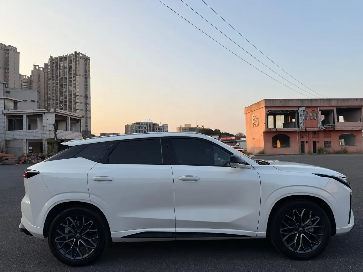 2025 ChangAn UNI-Z 1.5T 188HP L4 7DCT,autocango,china used car exporter,china ev exporter,chinese used car exporter,chinese used ev exporter