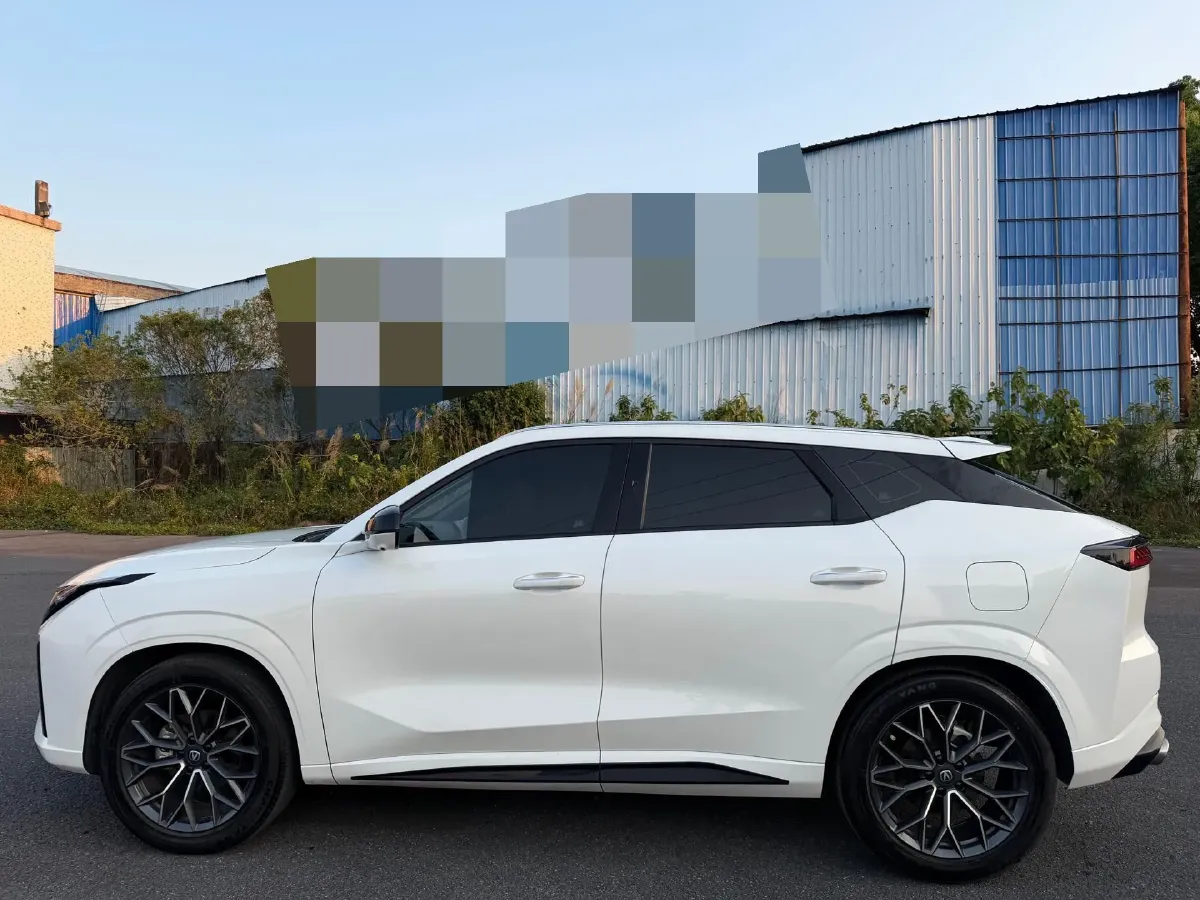 2025 ChangAn UNI-Z 1.5T 188HP L4 7DCT,autocango,china used car exporter,china ev exporter,chinese used car exporter,chinese used ev exporter