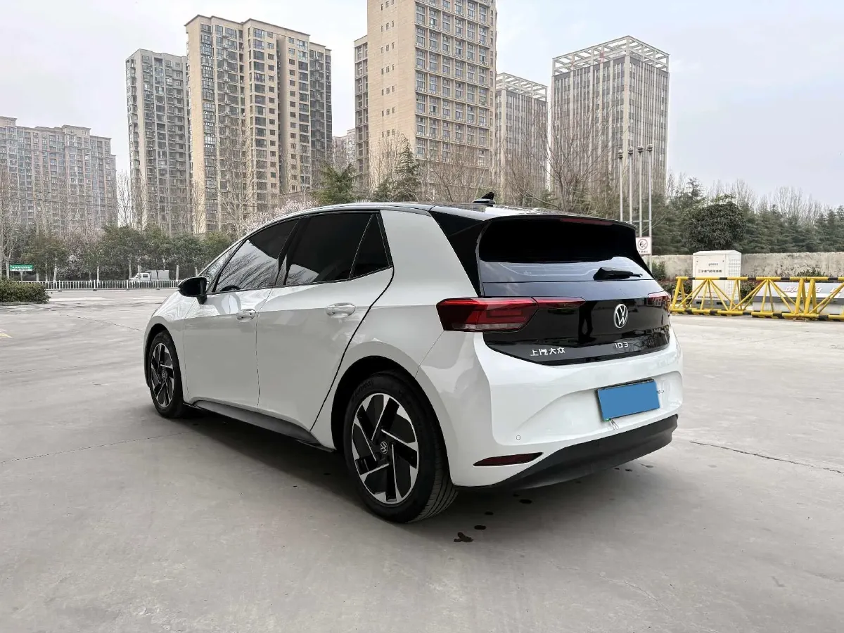 2024 Volkswagen ID.3 BEV 52.8KWH,autocango,china used car exporter,china ev exporter,chinese used car exporter,chinese used ev exporter