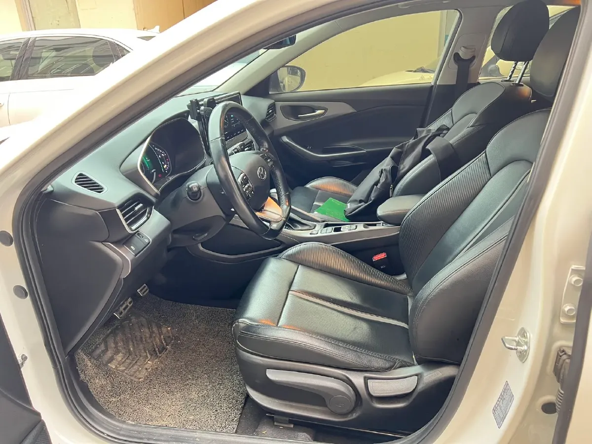 2019 Hyundai La Festa 1.6T 190HP L4 7DCT,autocango,china used car exporter,china ev exporter,chinese used car exporter,chinese used ev exporter