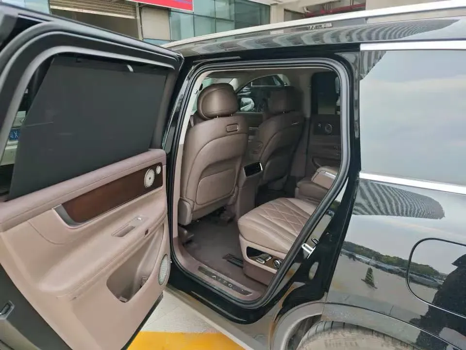 2024 AITO AITO M9 1.5T 152HP L4 REEV 42KWH,autocango,china used car exporter,china ev exporter,chinese used car exporter,chinese used ev exporter