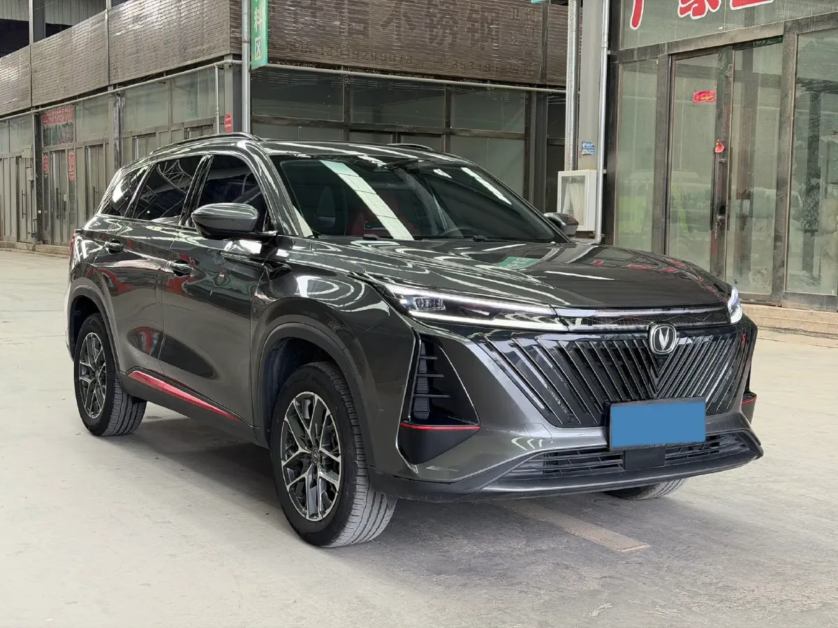 2023 ChangAn CS75 Plus 1.5T 188HP L4 8AT,autocango,china used car exporter,china ev exporter,chinese used car exporter,chinese used ev exporter