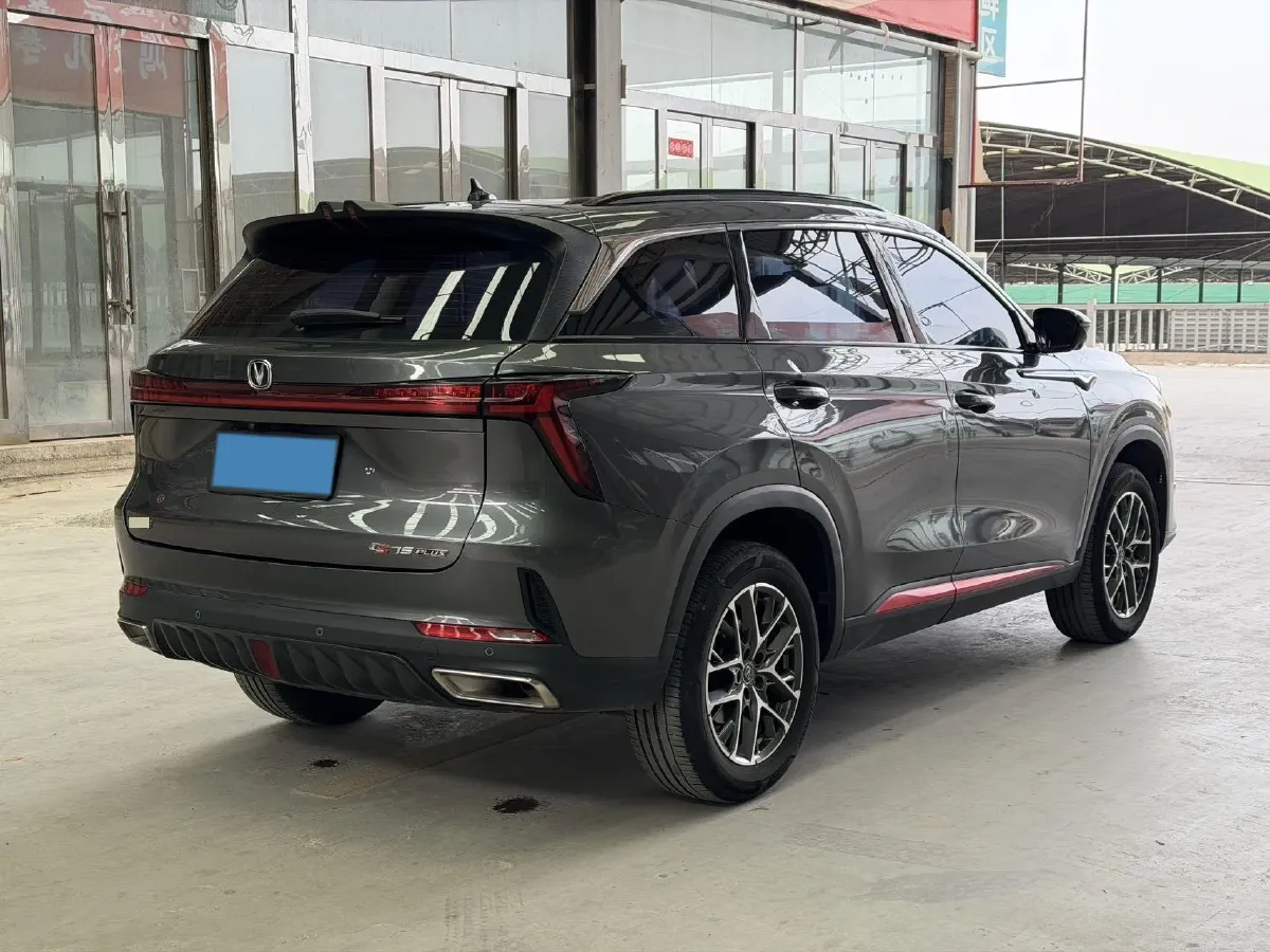 2023 ChangAn CS75 Plus 1.5T 188HP L4 8AT,autocango,china used car exporter,china ev exporter,chinese used car exporter,chinese used ev exporter