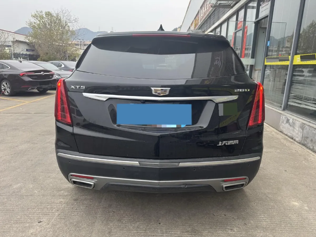 2021 Cadillac XT5 2.0T 237HP L4 9AT,autocango,china used car exporter,china ev exporter,chinese used car exporter,chinese used ev exporter