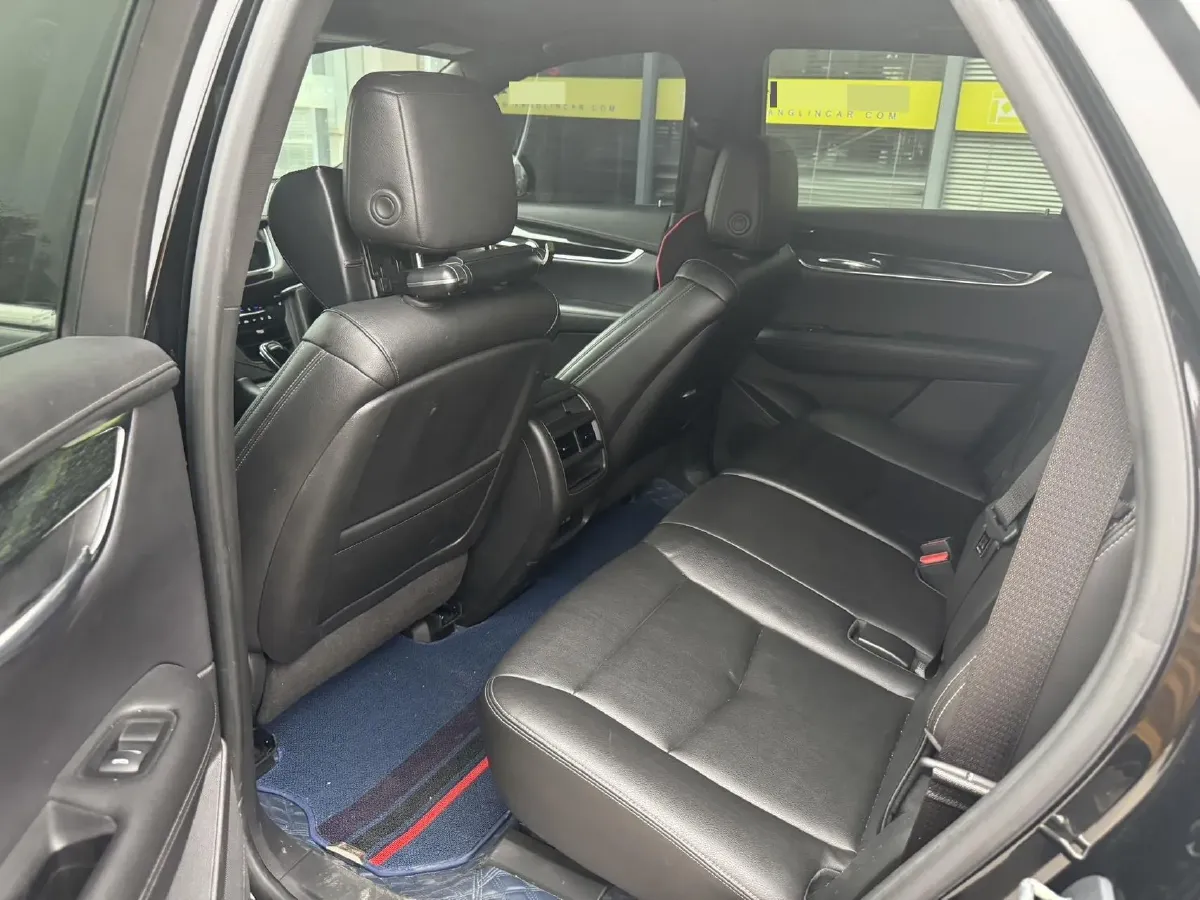 2021 Cadillac XT5 2.0T 237HP L4 9AT,autocango,china used car exporter,china ev exporter,chinese used car exporter,chinese used ev exporter