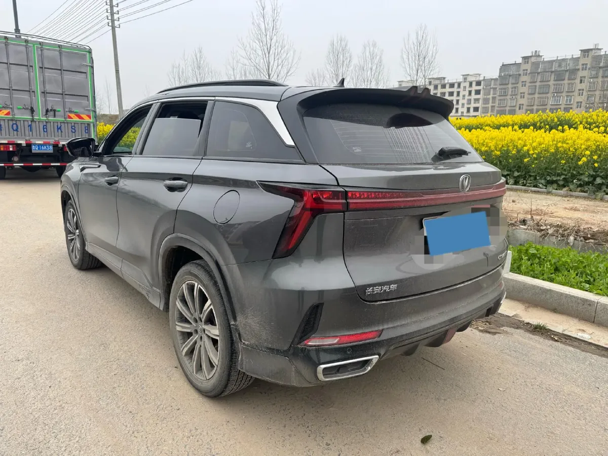2023 ChangAn CS75 Plus 1.5T 188HP L4 8AT,autocango,china used car exporter,china ev exporter,chinese used car exporter,chinese used ev exporter