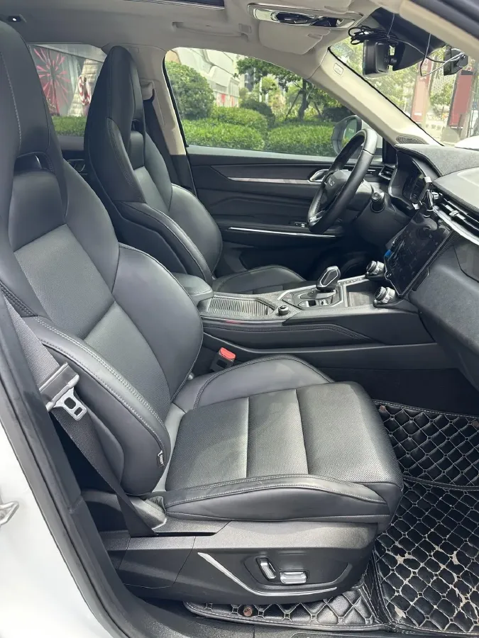 2021 LYNK&CO 01 2.0T 218HP L4 8AT,autocango,china used car exporter,china ev exporter,chinese used car exporter,chinese used ev exporter