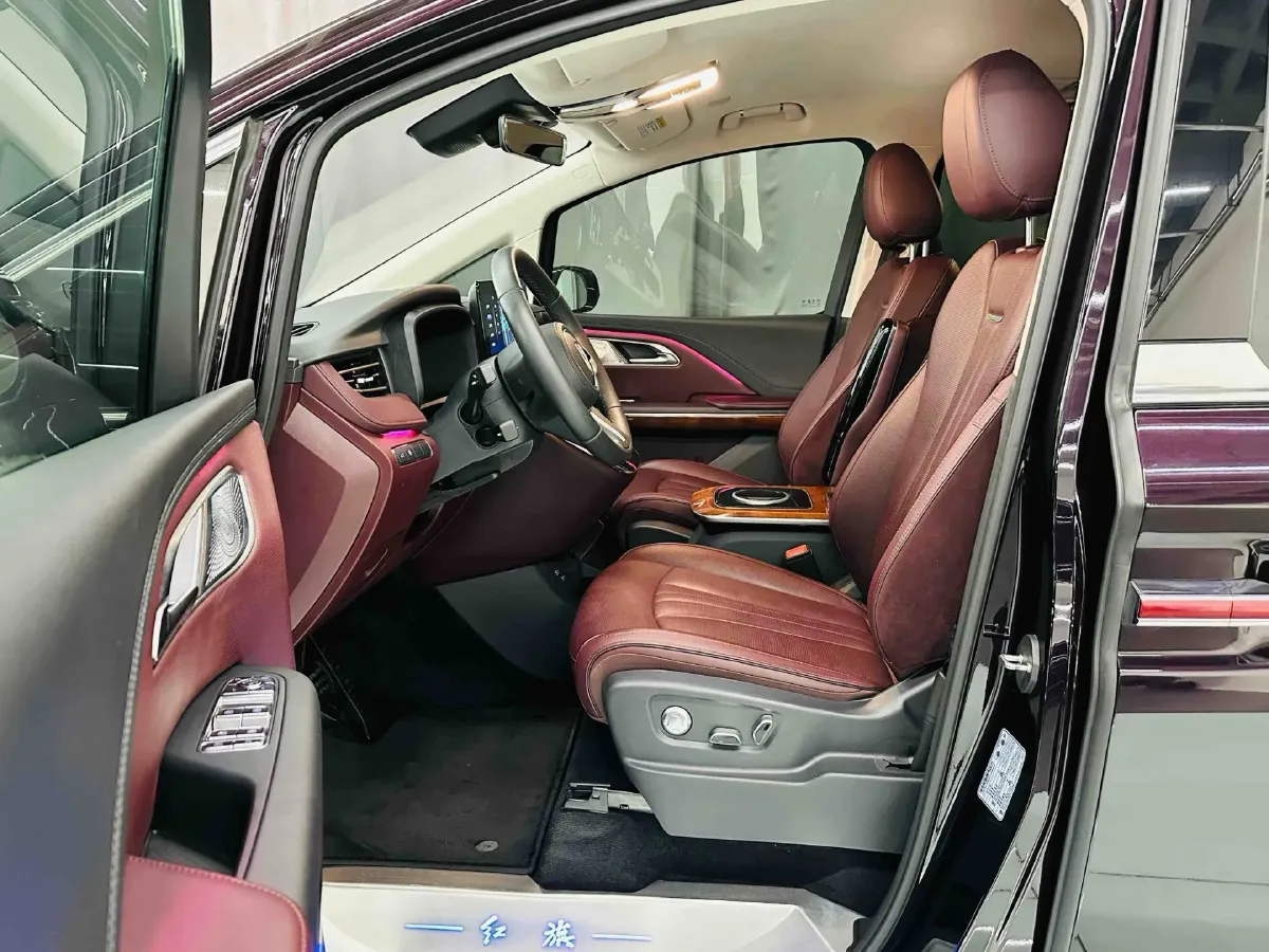 2023 HongQi HQ9 2.0T 252HP L4 8AT,autocango,china used car exporter,china ev exporter,chinese used car exporter,chinese used ev exporter