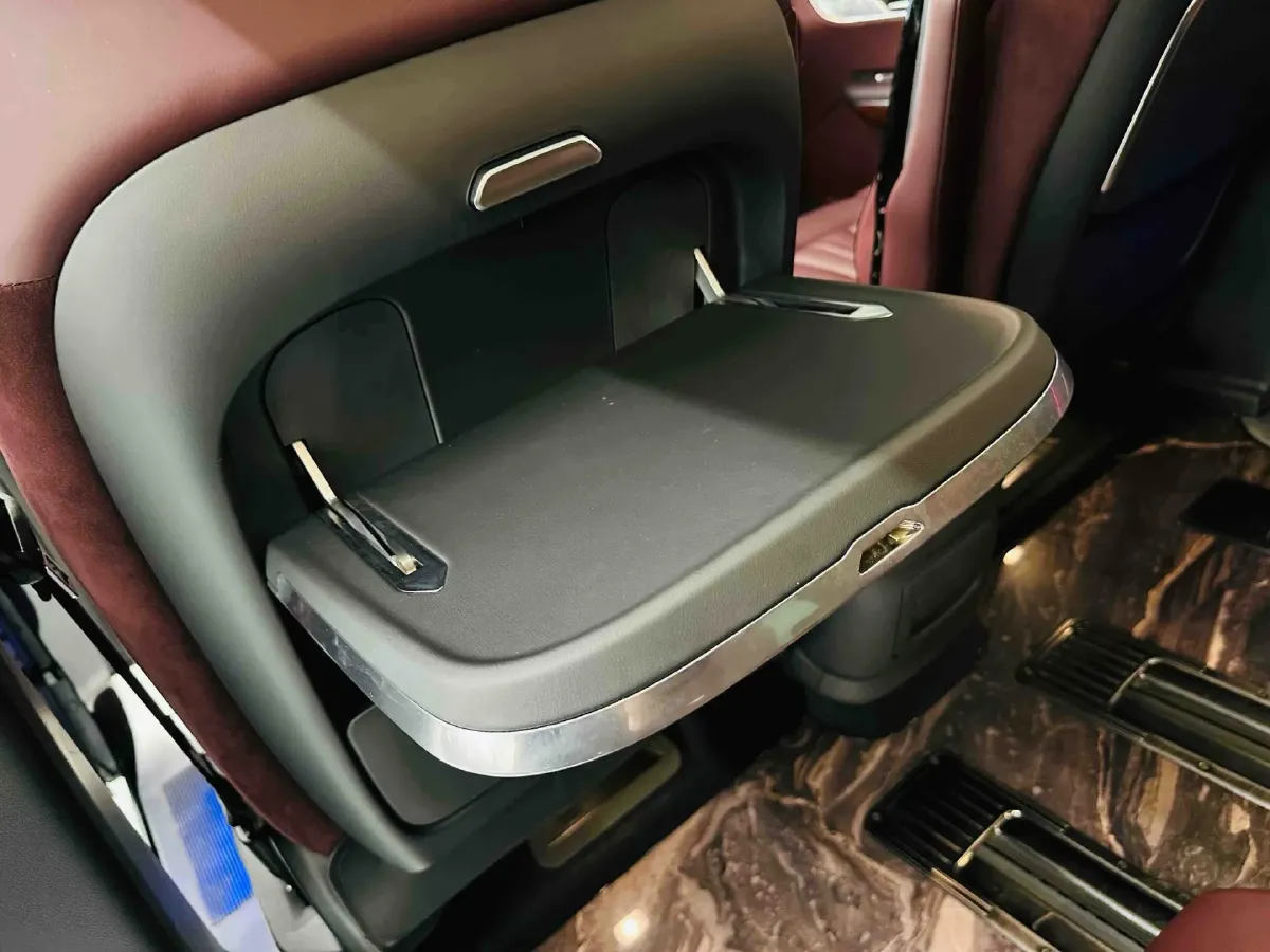 2023 HongQi HQ9 2.0T 252HP L4 8AT,autocango,china used car exporter,china ev exporter,chinese used car exporter,chinese used ev exporter