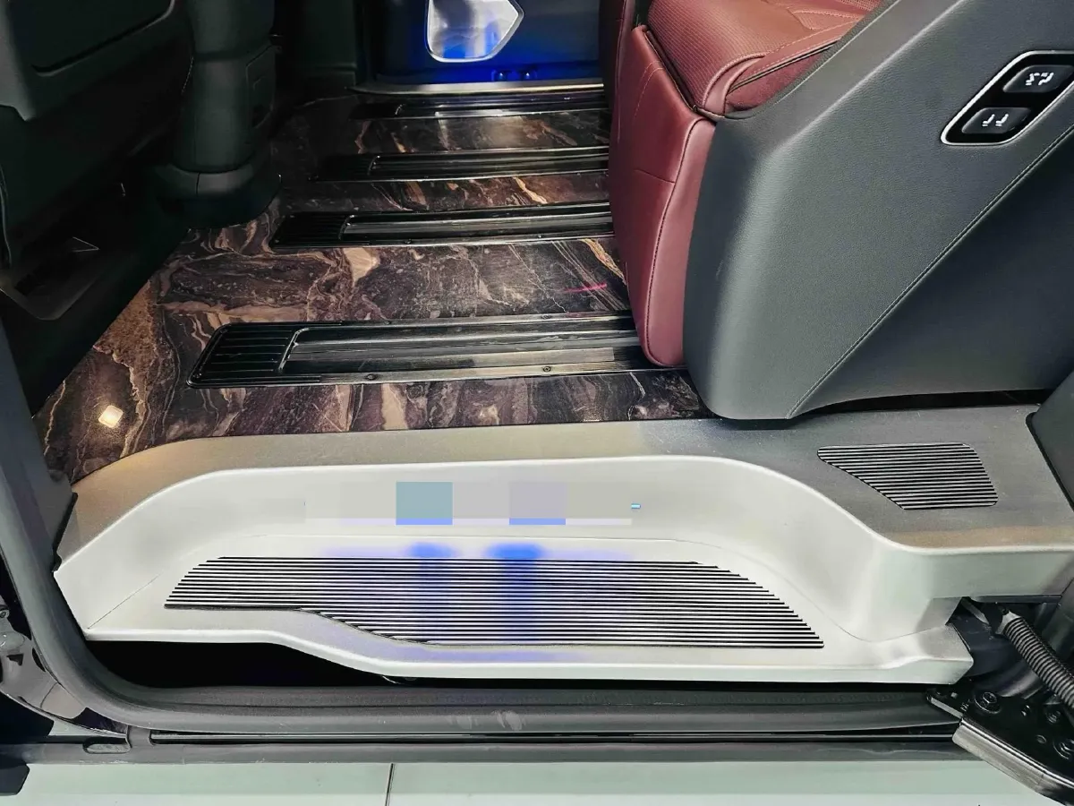 2023 HongQi HQ9 2.0T 252HP L4 8AT,autocango,china used car exporter,china ev exporter,chinese used car exporter,chinese used ev exporter