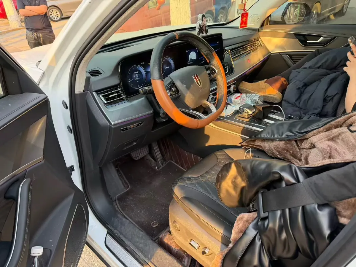 2023 HongQi HS5 2.0T 252HP L4 8AT,autocango,china used car exporter,china ev exporter,chinese used car exporter,chinese used ev exporter