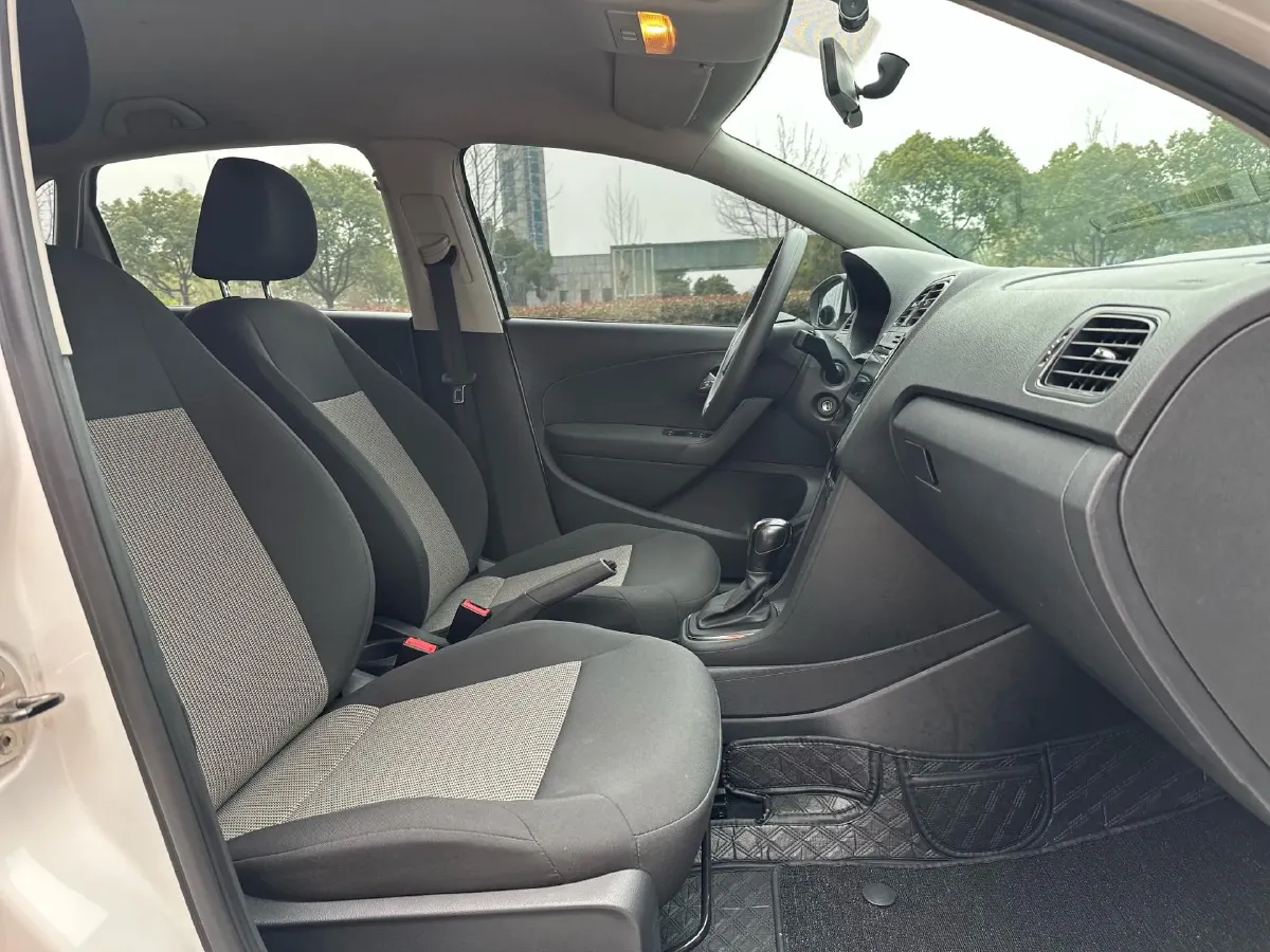 2018 ChangAn Eado 1.6L 128HP L4 6AT,autocango,china used car exporter,china ev exporter,chinese used car exporter,chinese used ev exporter