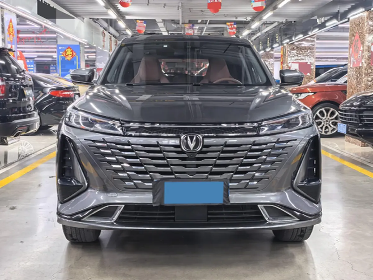 2023 ChangAn CS75 Plus 1.5T 188HP L4 8AT,autocango,china used car exporter,china ev exporter,chinese used car exporter,chinese used ev exporter