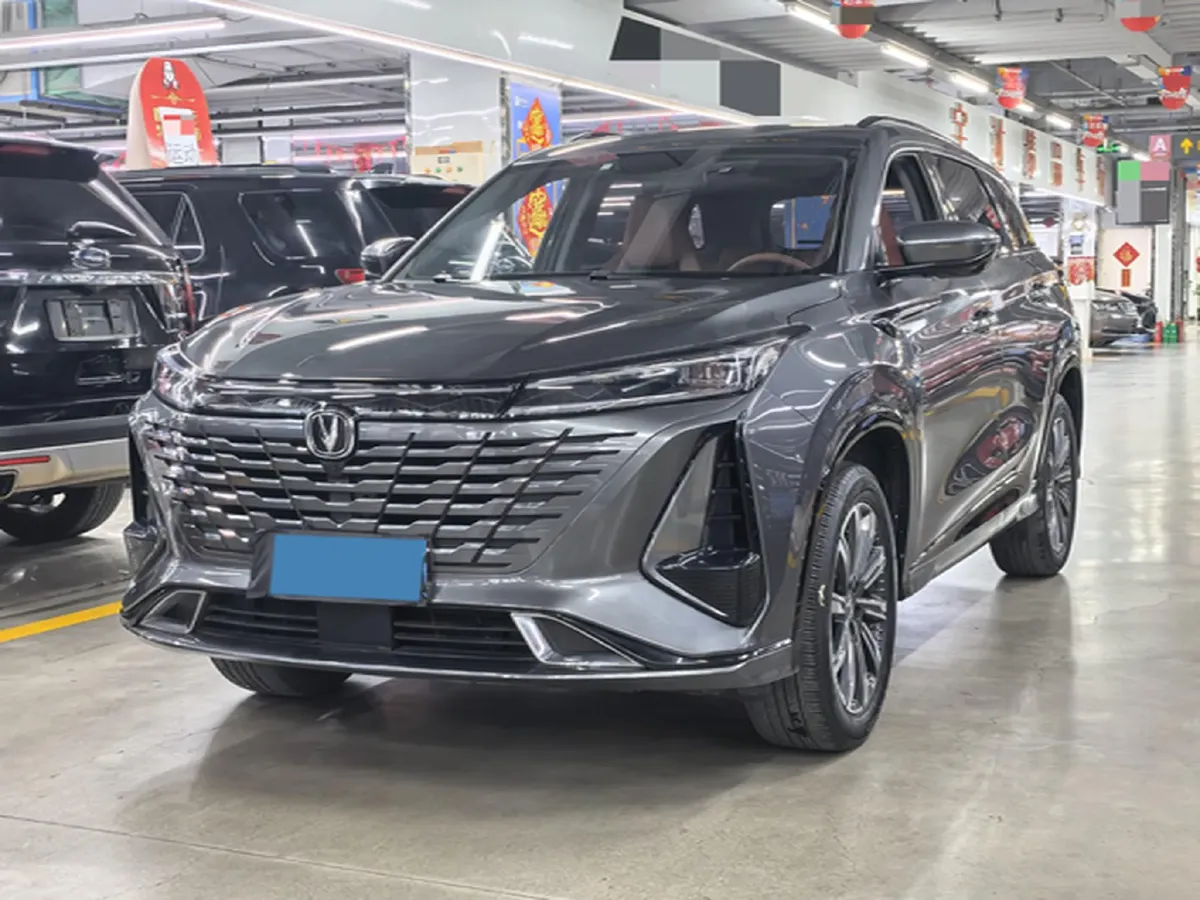 2023 ChangAn CS75 Plus 1.5T 188HP L4 8AT,autocango,china used car exporter,china ev exporter,chinese used car exporter,chinese used ev exporter