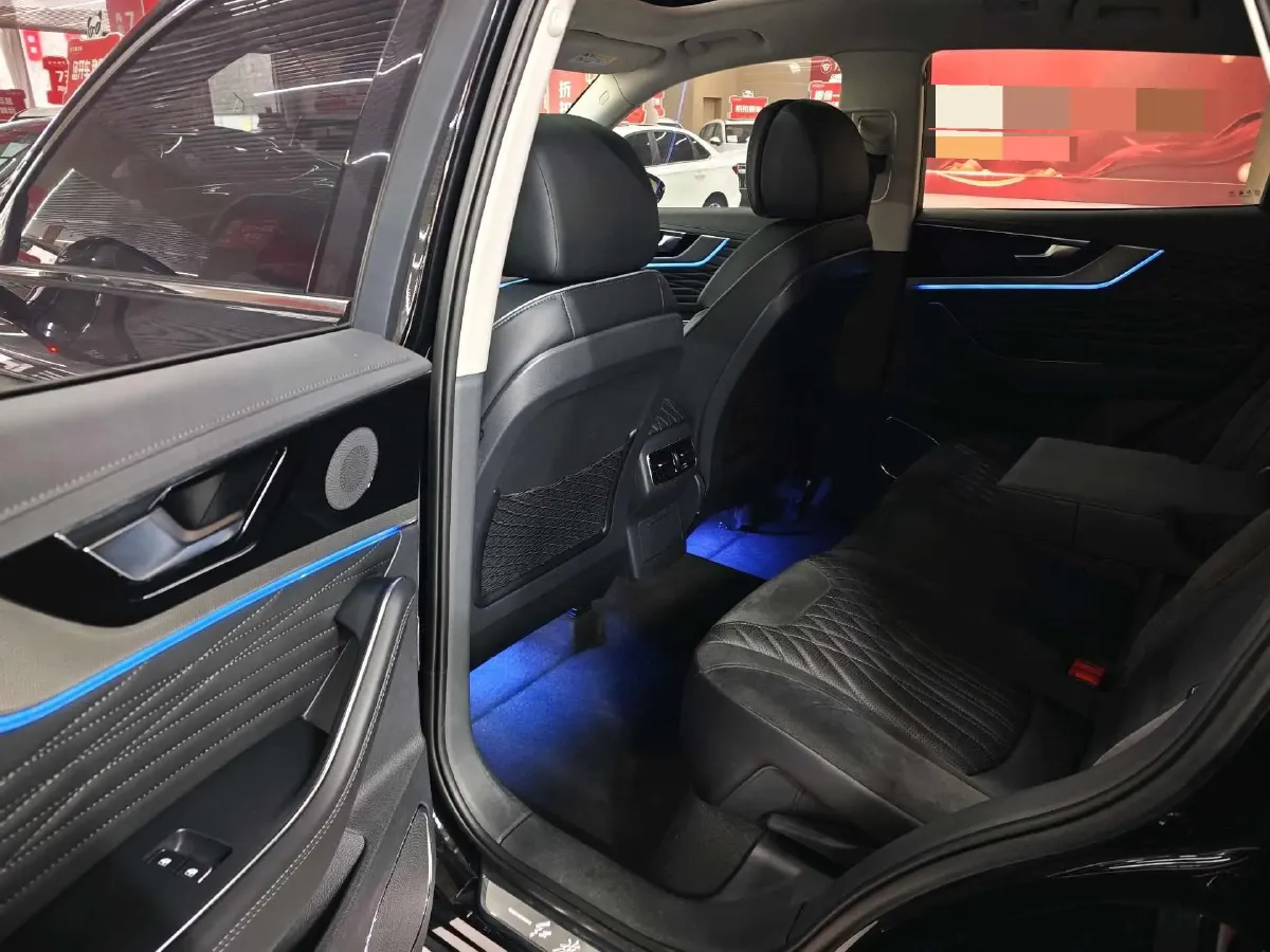 2022 HongQi HS5 2.0T 224HP L4 6AT,autocango,china used car exporter,china ev exporter,chinese used car exporter,chinese used ev exporter