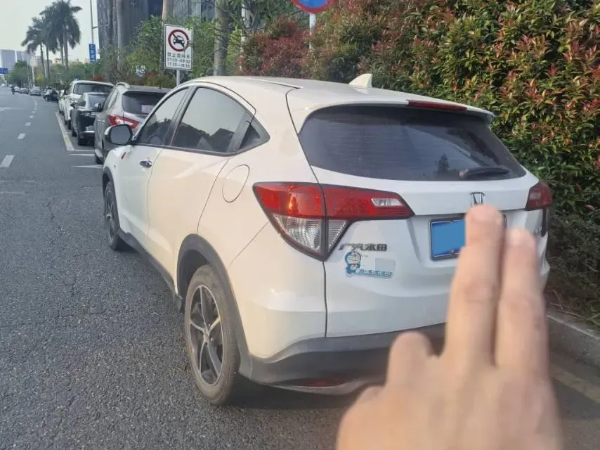 2022 Honda Vezel 1.5L 131HP L4 CVT,autocango,china used car exporter,china ev exporter,chinese used car exporter,chinese used ev exporter