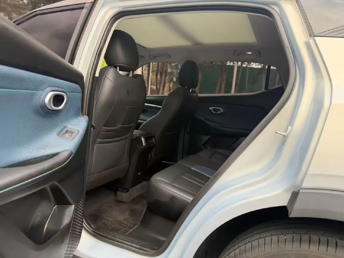 2023 GAC Trumpchi GS3 1.5T 177HP L4 7DCT,autocango,china used car exporter,china ev exporter,chinese used car exporter,chinese used ev exporter