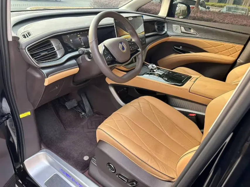 2024 Denza D9 1.5T 139HP L4 E-CVT PHEV 40KWH,autocango,china used car exporter,china ev exporter,chinese used car exporter,chinese used ev exporter