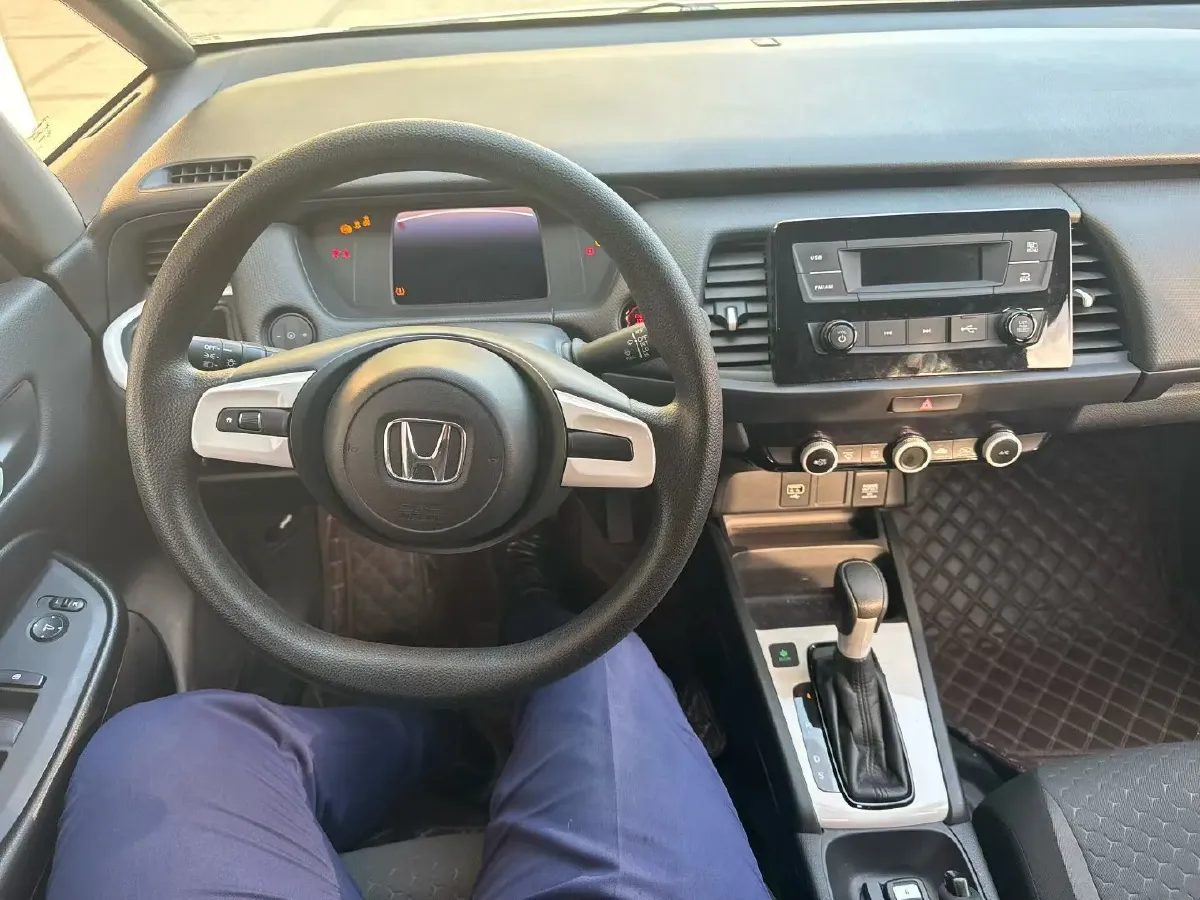 2023 Honda Fit 1.5L 124HP L4 CVT,autocango,china used car exporter,china ev exporter,chinese used car exporter,chinese used ev exporter