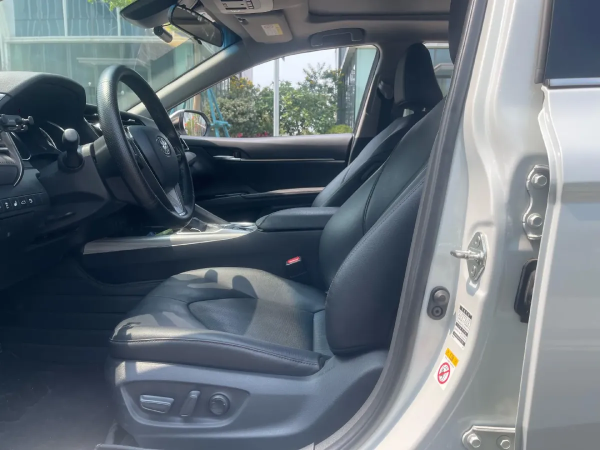 2018 Toyota Camry 2.5L 178HP L4 E-CVT Hybrid,autocango,china used car exporter,china ev exporter,chinese used car exporter,chinese used ev exporter