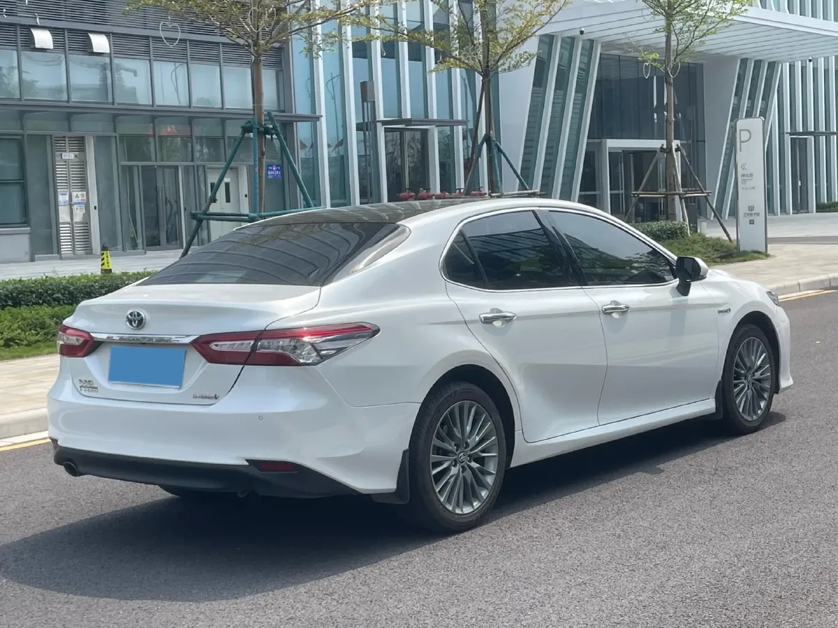 2018 Toyota Camry 2.5L 178HP L4 E-CVT Hybrid,autocango,china used car exporter,china ev exporter,chinese used car exporter,chinese used ev exporter