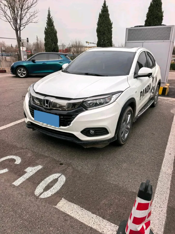 2022 Honda Vezel 1.5L 131HP L4 CVT,autocango,china used car exporter,china ev exporter,chinese used car exporter,chinese used ev exporter