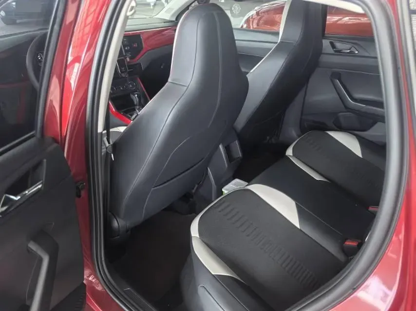 2019 Volkswagen Polo 1.5L 113HP L4 6AT,autocango,china used car exporter,china ev exporter,chinese used car exporter,chinese used ev exporter