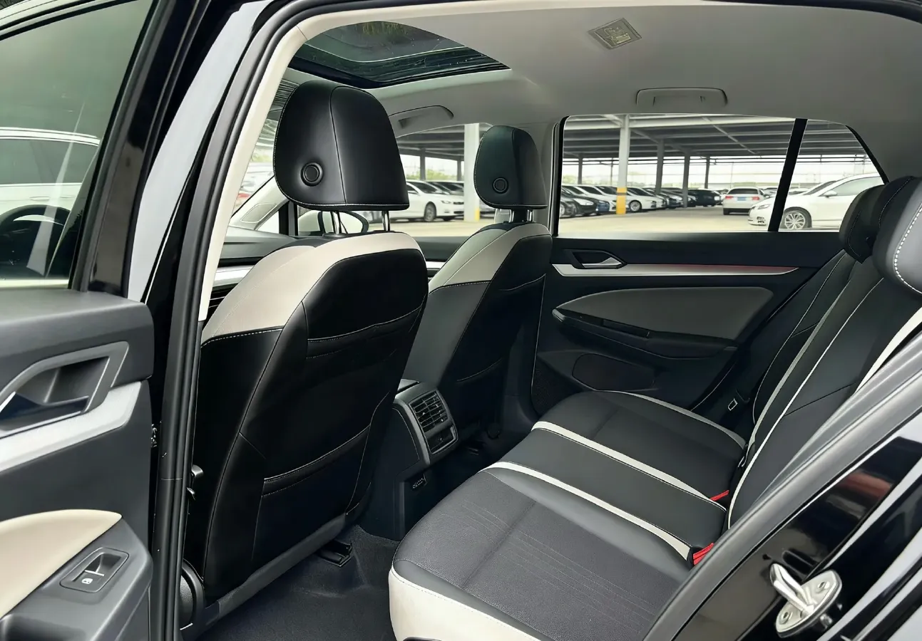 2021 Volkswagen Golf 1.4T 150HP L4 7DCT,autocango,china used car exporter,china ev exporter,chinese used car exporter,chinese used ev exporter