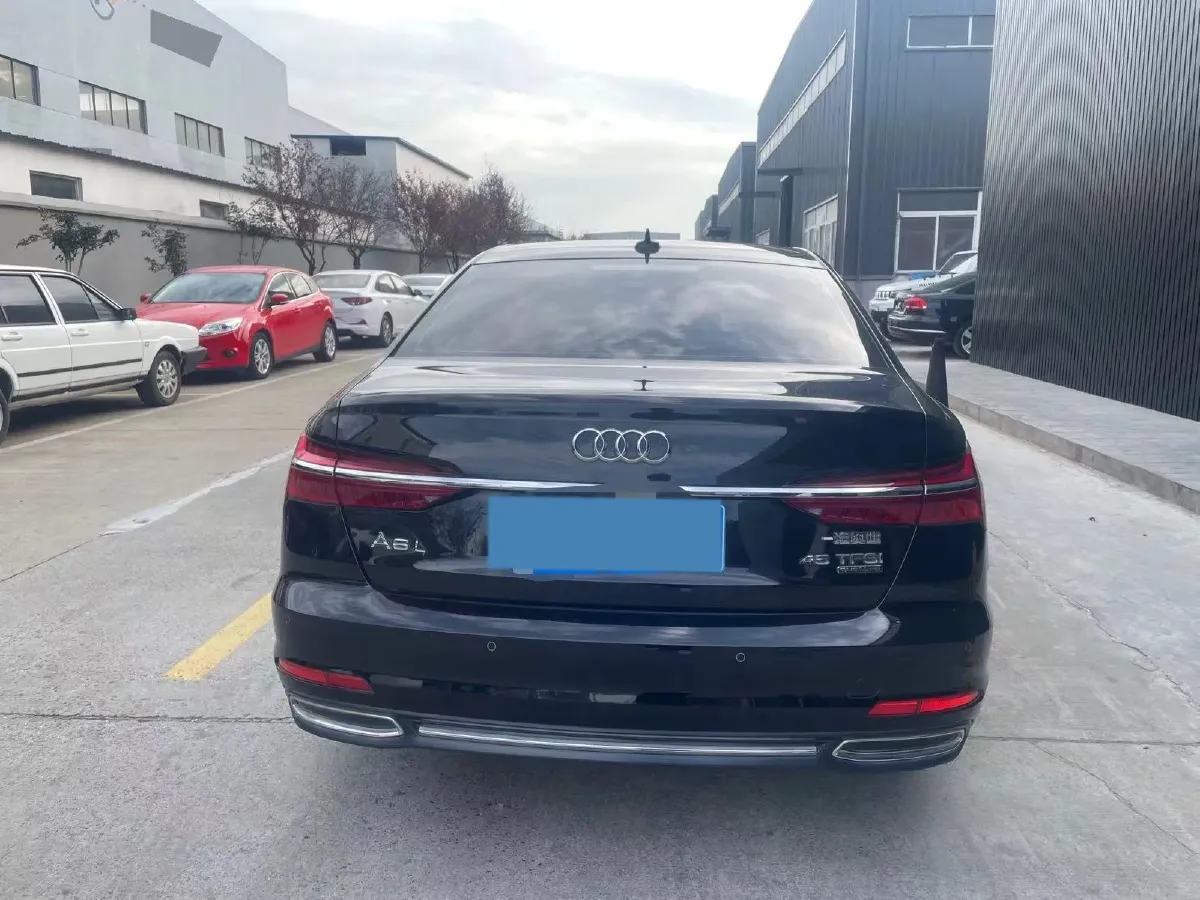 2023 Audi A6L 2.0T 245HP L4 7DCT,autocango,china used car exporter,china ev exporter,chinese used car exporter,chinese used ev exporter
